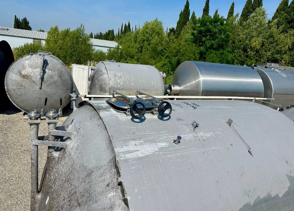 Sonstige Obsttechnik & Weinbautechnik van het type Sonstige | Cuve fibre - Fond bombé - 200 HL, Gebrauchtmaschine in Monteux (Foto 3)